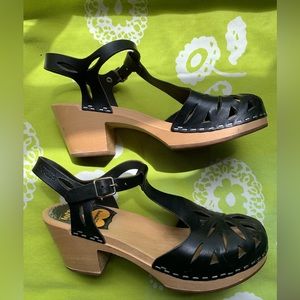 Toffel Swedish Hasbeens sandals black 38